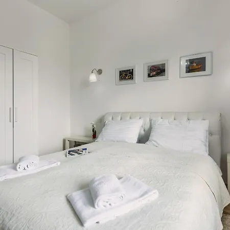 Standard One Bedroom With Sea View דירה פולה