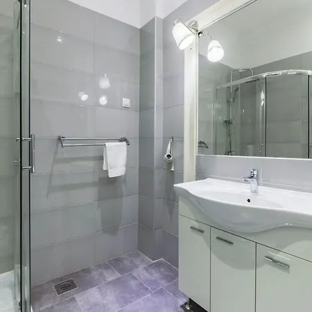 Standard One Bedroom With Sea View *