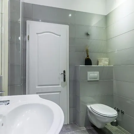 Standard One Bedroom With Sea View דירה פולה